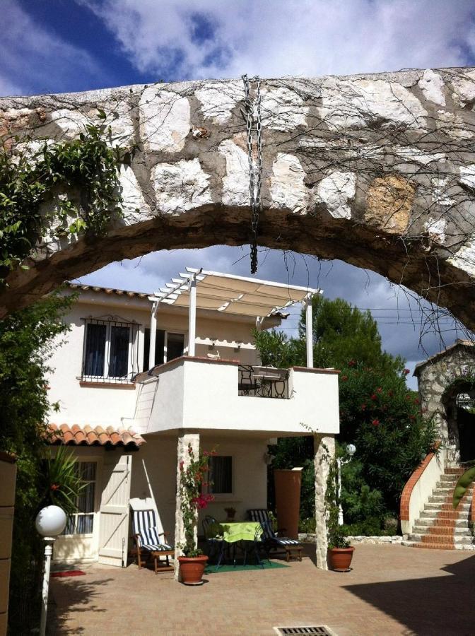 Sea View Front Beach Apartment Deluxe Near Nice Airport Cagnes-sur-Mer Kültér fotó